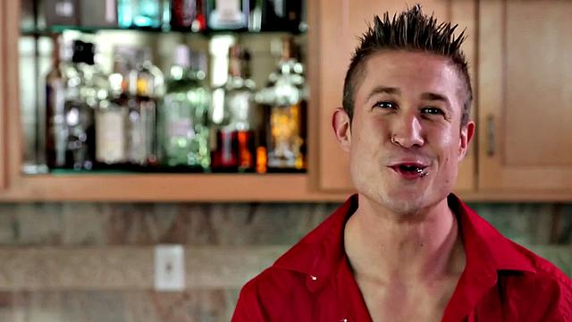 Ripped tattoo stud wanks his rod until spraying jizz