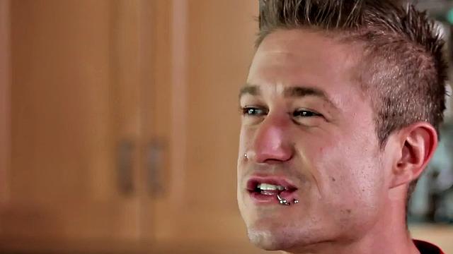 Ripped tattoo stud wanks his rod until spraying jizz