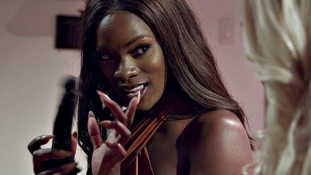 Lesbian Ebony babe pussyfingered by busty blonde MILFY