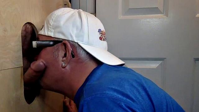 Deepthroating mature breeded from behind at gloryhole