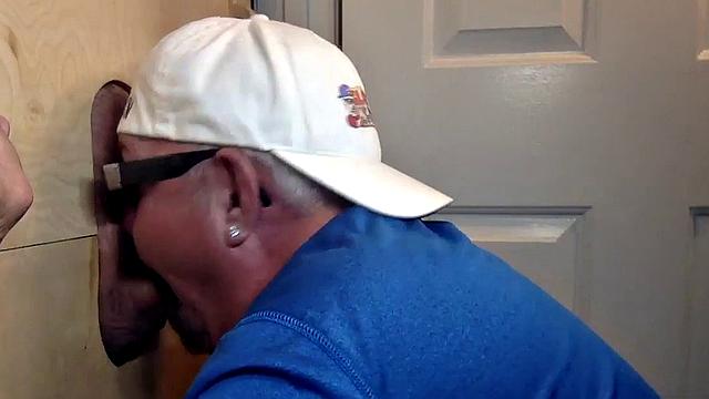 Deepthroating mature breeded from behind at gloryhole