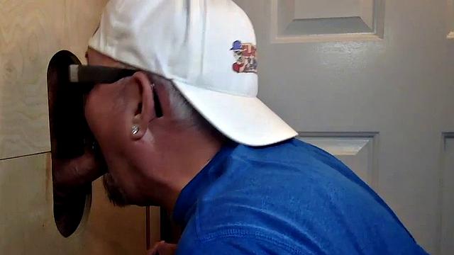 Deepthroating mature breeded from behind at gloryhole