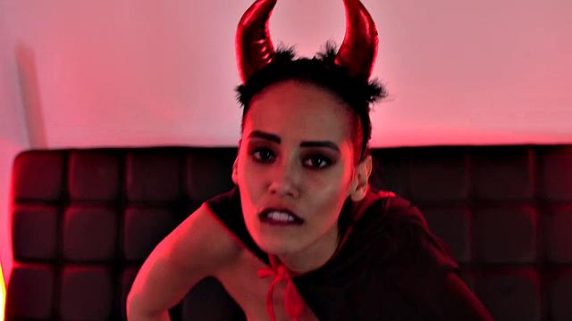 Andreina Deluxe - Karl Part 2