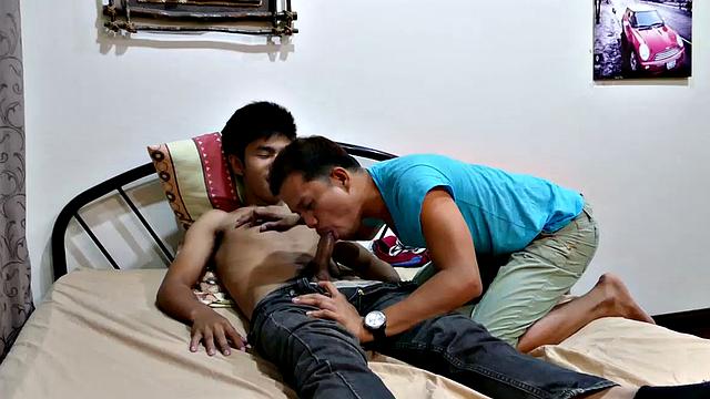 Straight Asian Blowjob - Robin