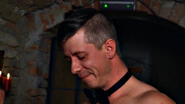 Nympho tattooed stud barebacked by hunky hairy in missionary