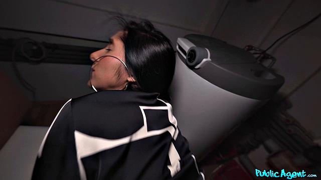 Play the Deep Throat Game