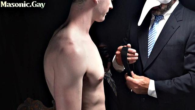 Bearded masonic man analtoying his twink