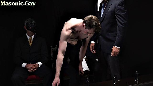 Bearded masonic man analtoying his twink