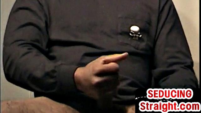 Struggling straight guy agrees going gay