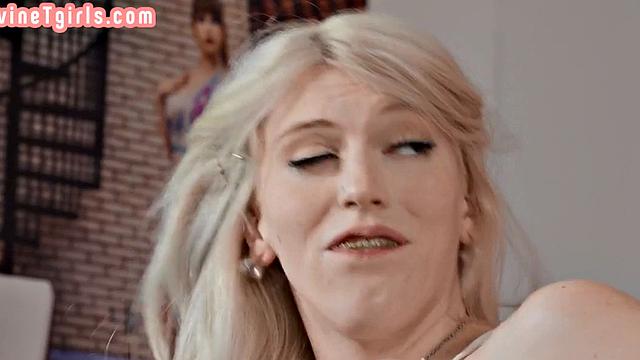 21yo Trans analsmashed by BF cock