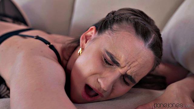 Worshipping a Belgian Beauty