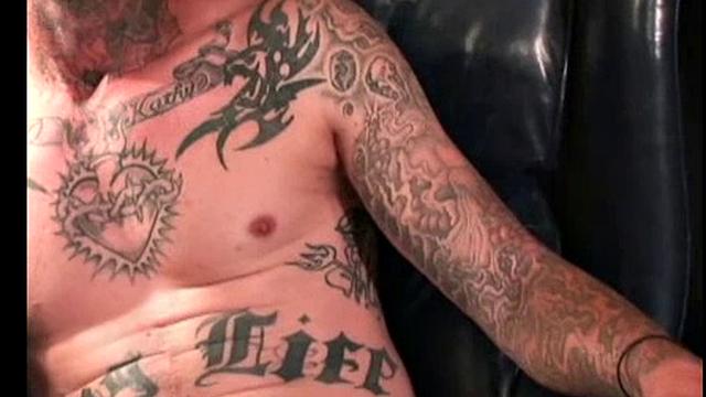 смотри, как дьюи дрочит и кончает