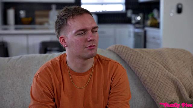 April 2023 Flavor Of The Scarlett Hampton - S3:E9