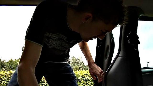 Эйджр Карл скачет на члене ради удовольствия - ЭйДжей Чамберс, Карл Томас и Джош Хэнкок