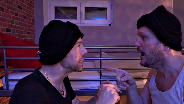 Euro hostel babe spitroasted by thieves before DP