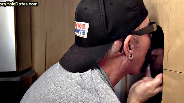 Cum-loving gloryhole DILF sucks BF's dong for mouthful of jizz