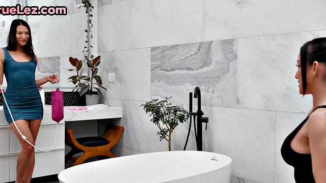 Stunning Lesbian toyed in pussy