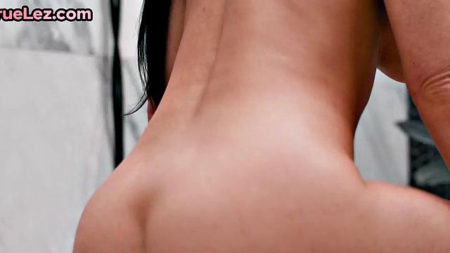 Stunning Lesbian toyed in pussy