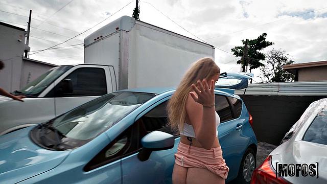 Do I Look good in this?