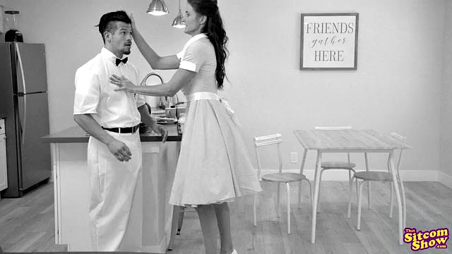 Leave It To Moms The Milk Man - S1:E1