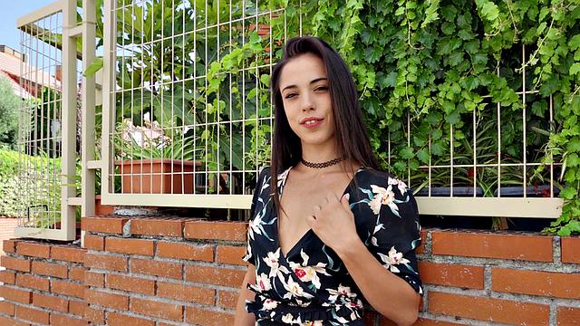 Get your girlfriend off with Bills For Your Girlfriend and watch her get pounded in reverse cowgirl POV