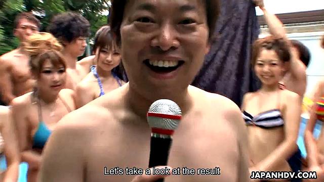 Delicious Japanese babes fucked in an orgy