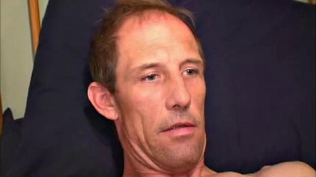 Here are two more videos I did with this handsome and friendly gentleman. Bill is a long and skinny straight guy, who is originally from Wisconsin.