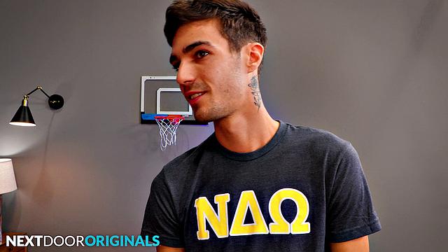 Mischievous Fratboy Tests Out Gloryhole with Sexy Twink - NextDoorStudios
