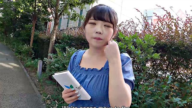 Housewife Asami Wakana comes to get naked and fuck