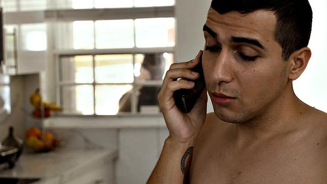 гай лима ждал игрушку, а получил жёсткий бдсм от курьера