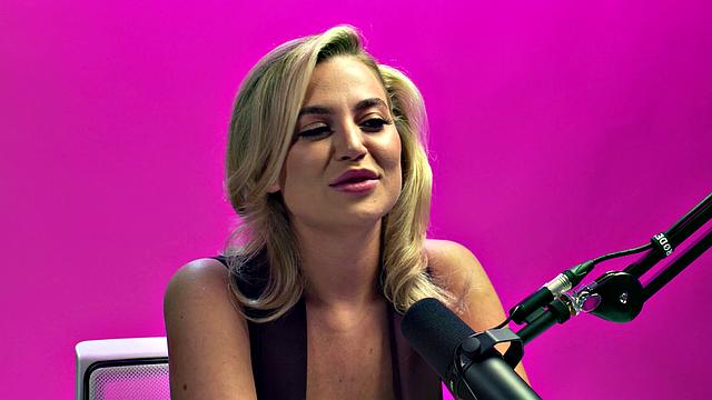 UP CLOSE - How Women Orgasm With Superb Blake Blossom! SOLO FEMALE MASTURBATION!