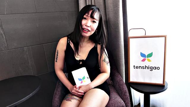 Tattoo Yua Goto comes to our studio and masturbates for us