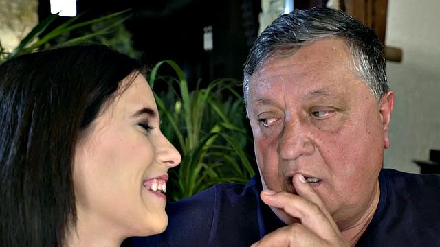 Lucky grandpa doggystyle with 21yo nympho bae after cocksuckong