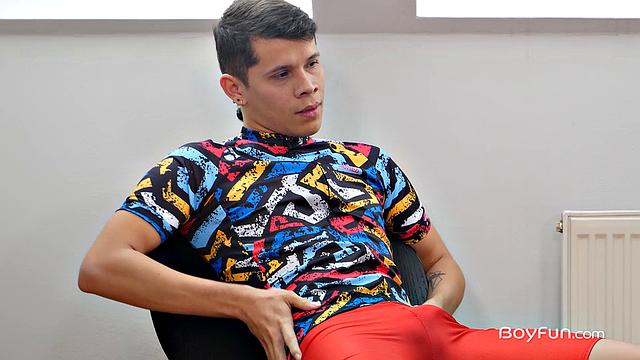 Энди Рейес встречается с Нильсом Ларсеном