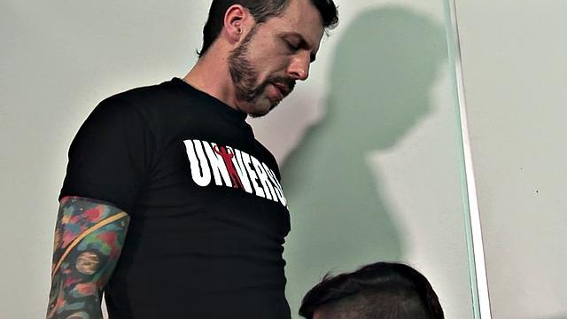 Amateur Latino twink fucked in 3some till facial