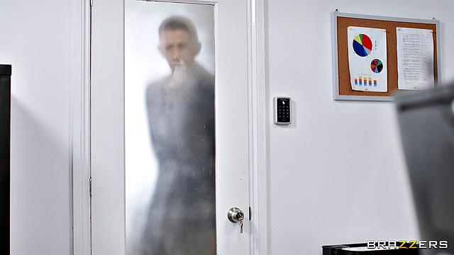 Office Slut Desperate For It