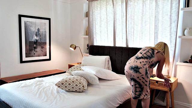 Marilyn Fucks Daughter's Boyfriend