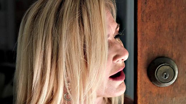 Marilyn Fucks Daughter's Boyfriend