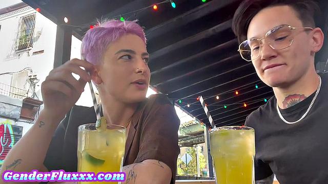 Real FTM gives pussylicking to GF