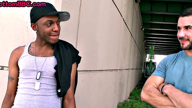 Real Ebony thug picked up and assbanged outdoors by white top