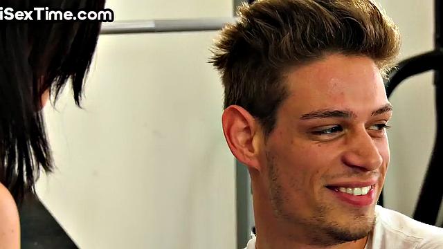 Bi gym babe and her BF banged in 3way by instructor