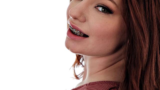 Annabel Redd: Big Tits & Hairy Pussy Pet