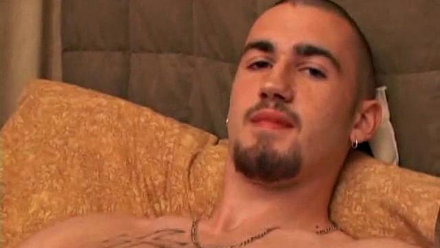 Донован устроил себе весёлый вечер с левой рукой и шутками