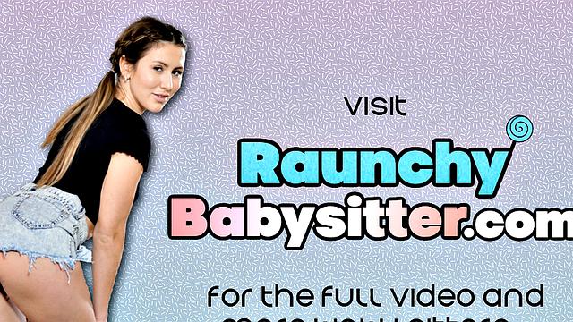 аппетитная жопастая красотка сосёт и получает по полной в жёстком тройничке