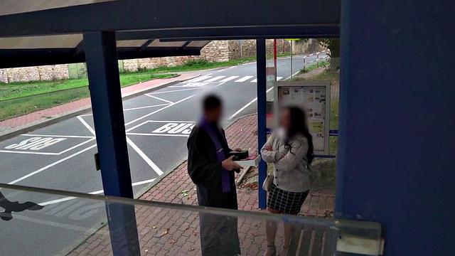 Booty babe publicly pickedup by priest before cowgirling