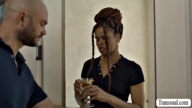 Visiting boyfriend and lets him fuck my ass