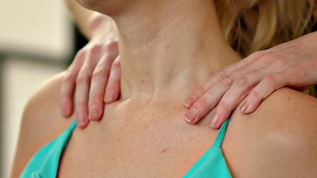 Slutty lez love eating pussies while fingering