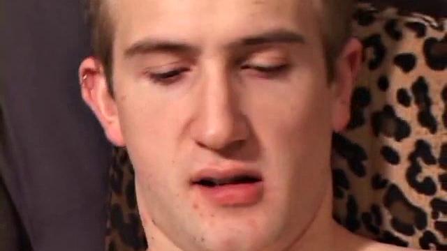 Shawn Cohen Jerks Off With Toys