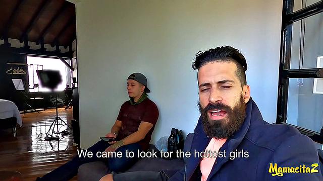 Mamacita's pussy stretched