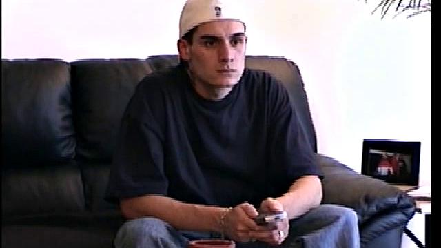 Тони не сдержался, когда ему дрочили по-настоящему жёстко